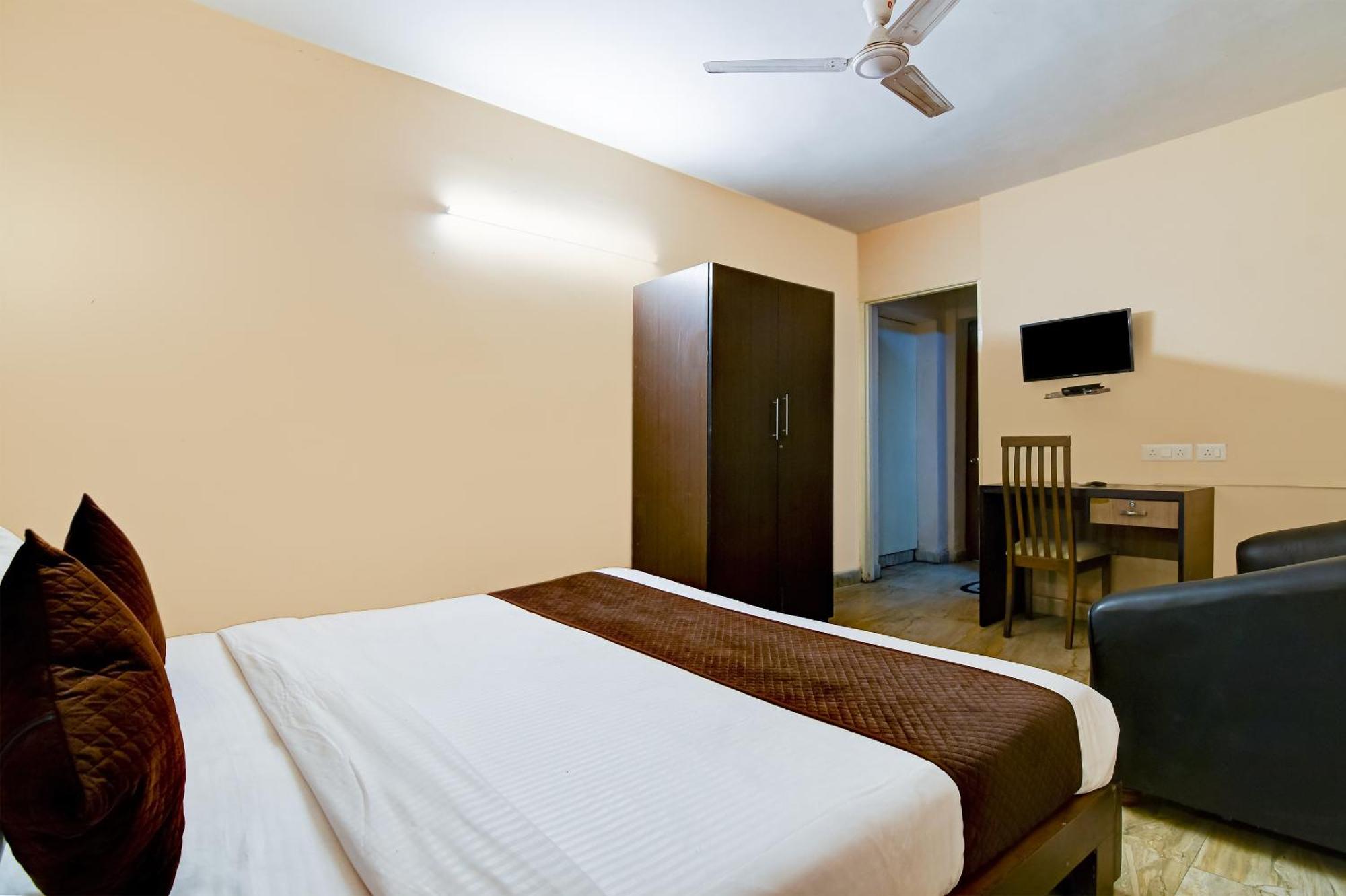 Salt Lake Inn Calcutta Exterior foto