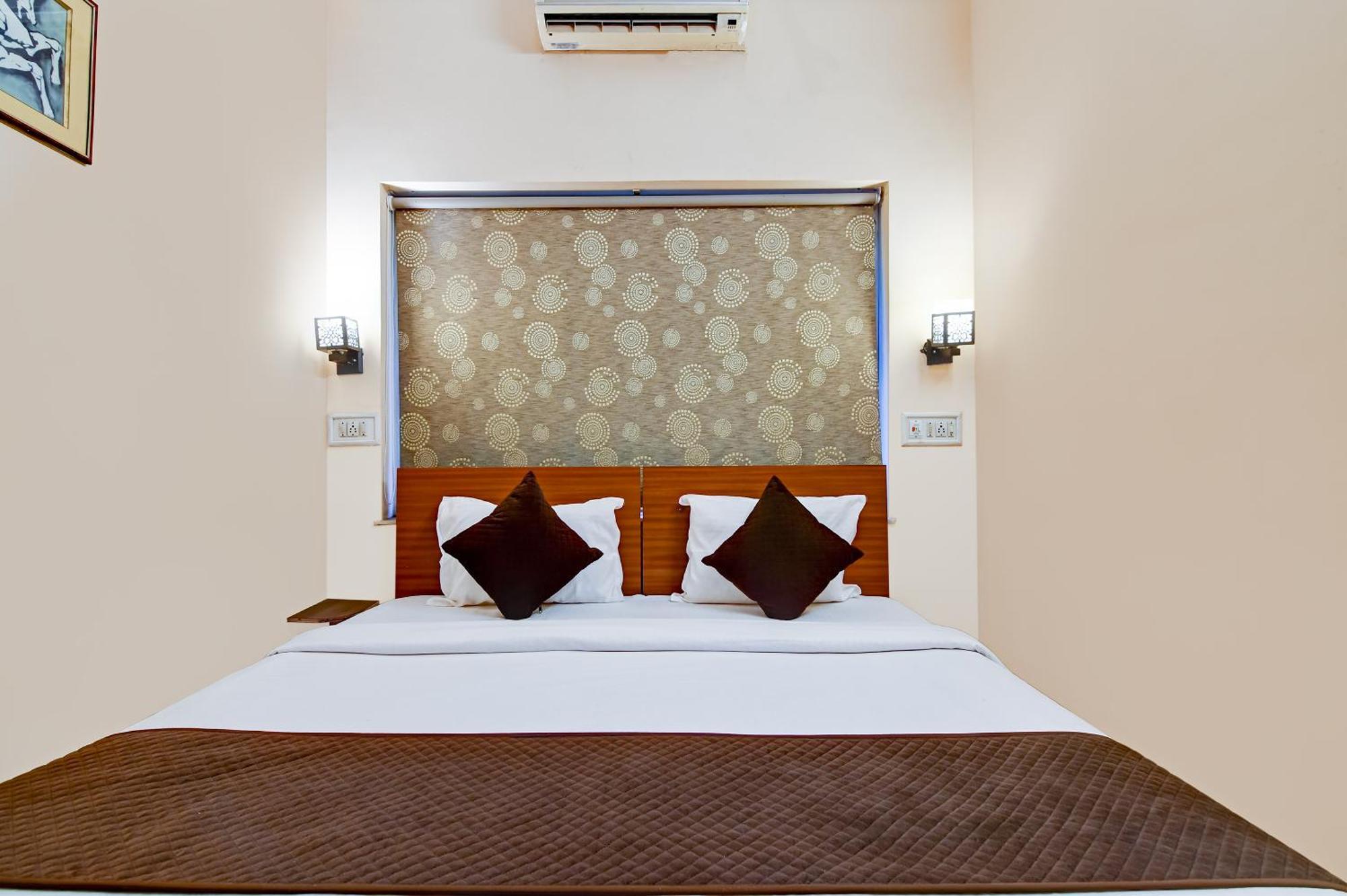 Salt Lake Inn Calcutta Exterior foto