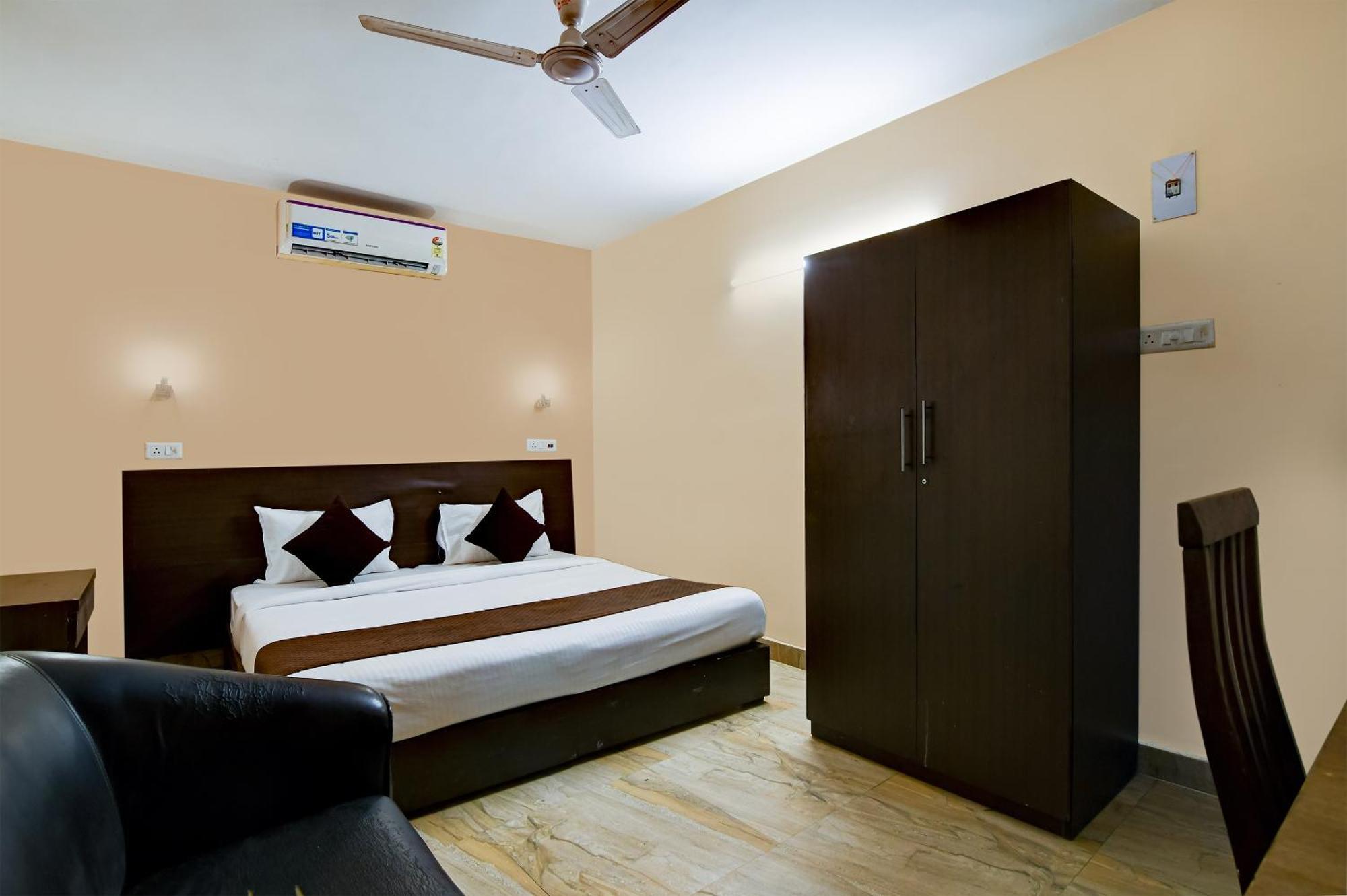 Salt Lake Inn Calcutta Exterior foto