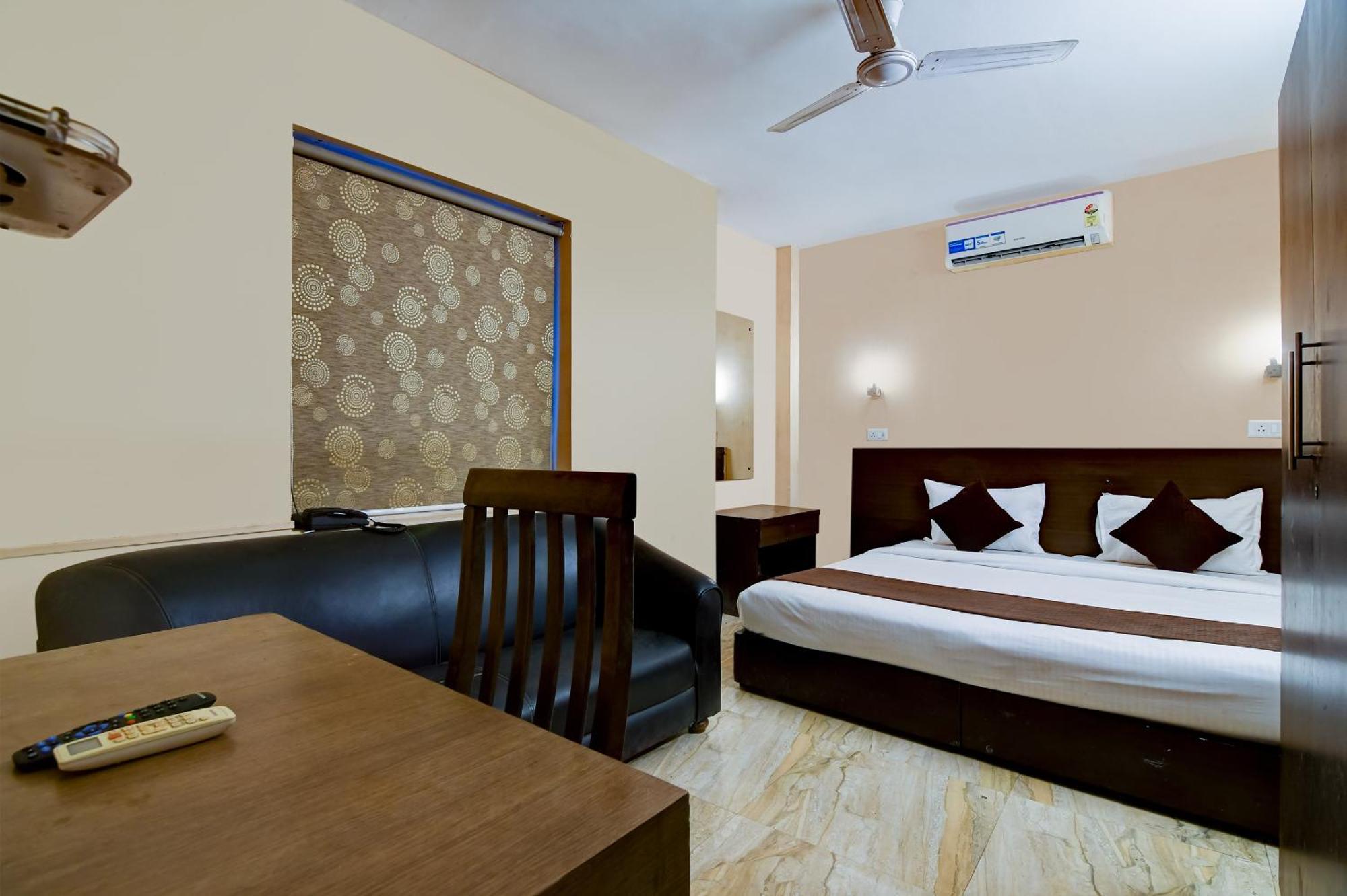 Salt Lake Inn Calcutta Exterior foto